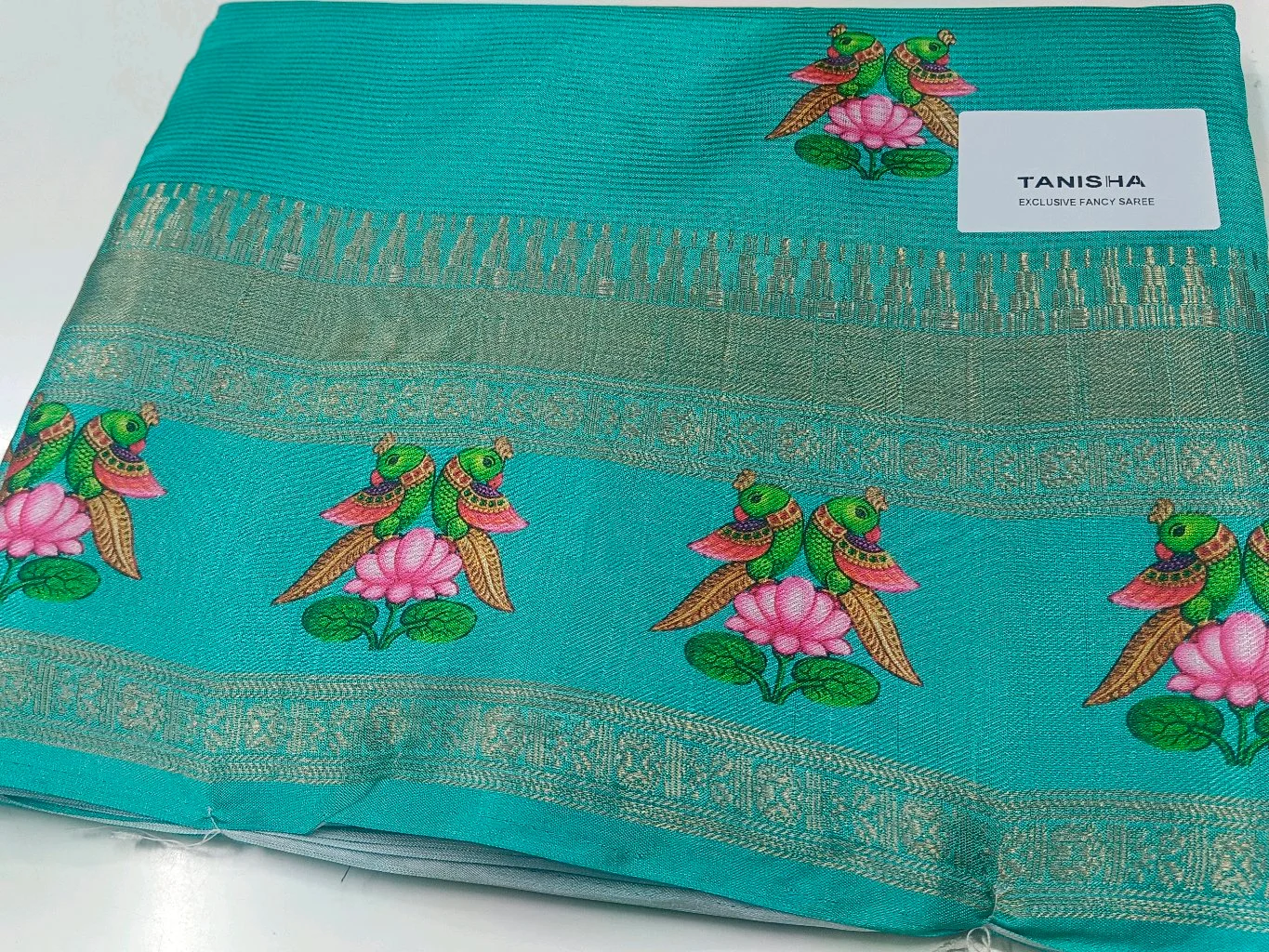 Thanjavoor Print,Tanisha Exclusive Fancy Saree with Peacock Lotus Design thumbnail 2