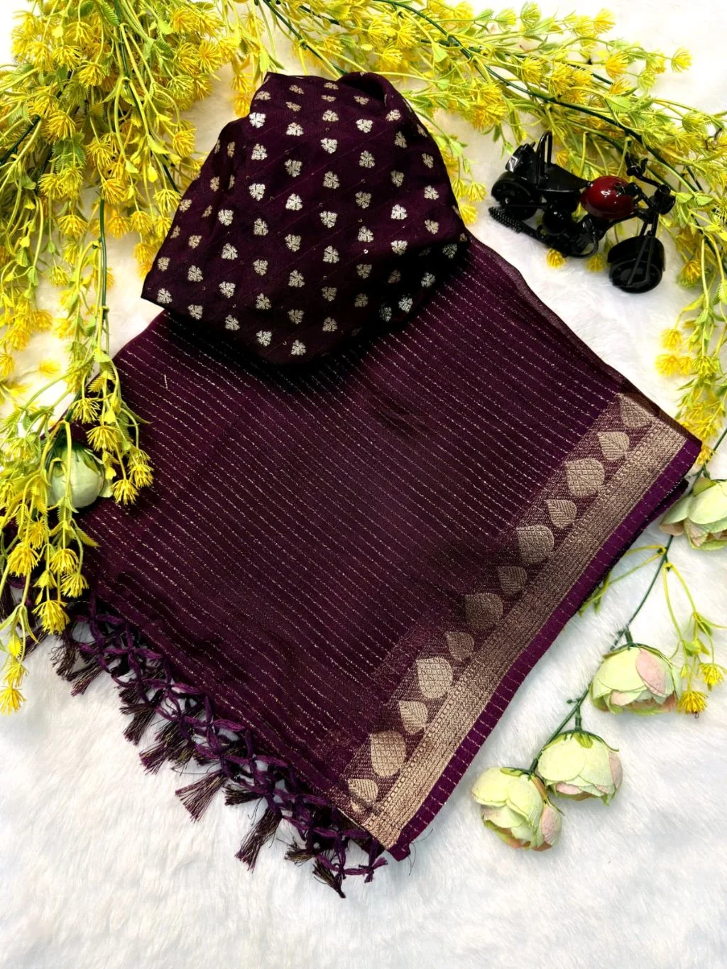 Heavy Marshmellow Soft Sarees thumbnail 3