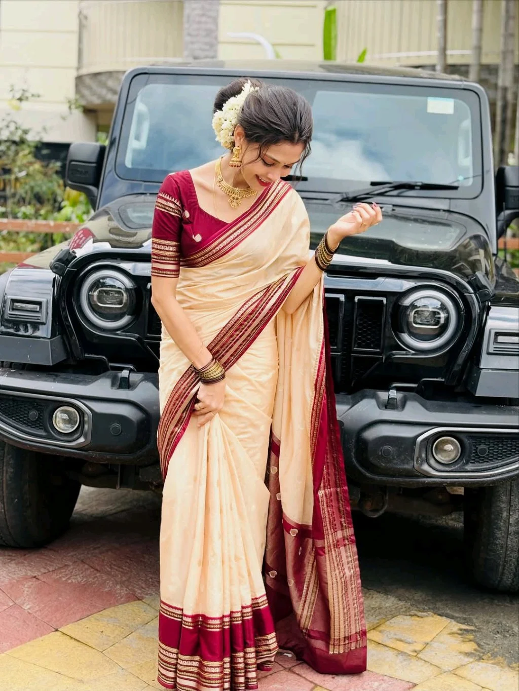 Banarasi Warm Silk Saree thumbnail 4
