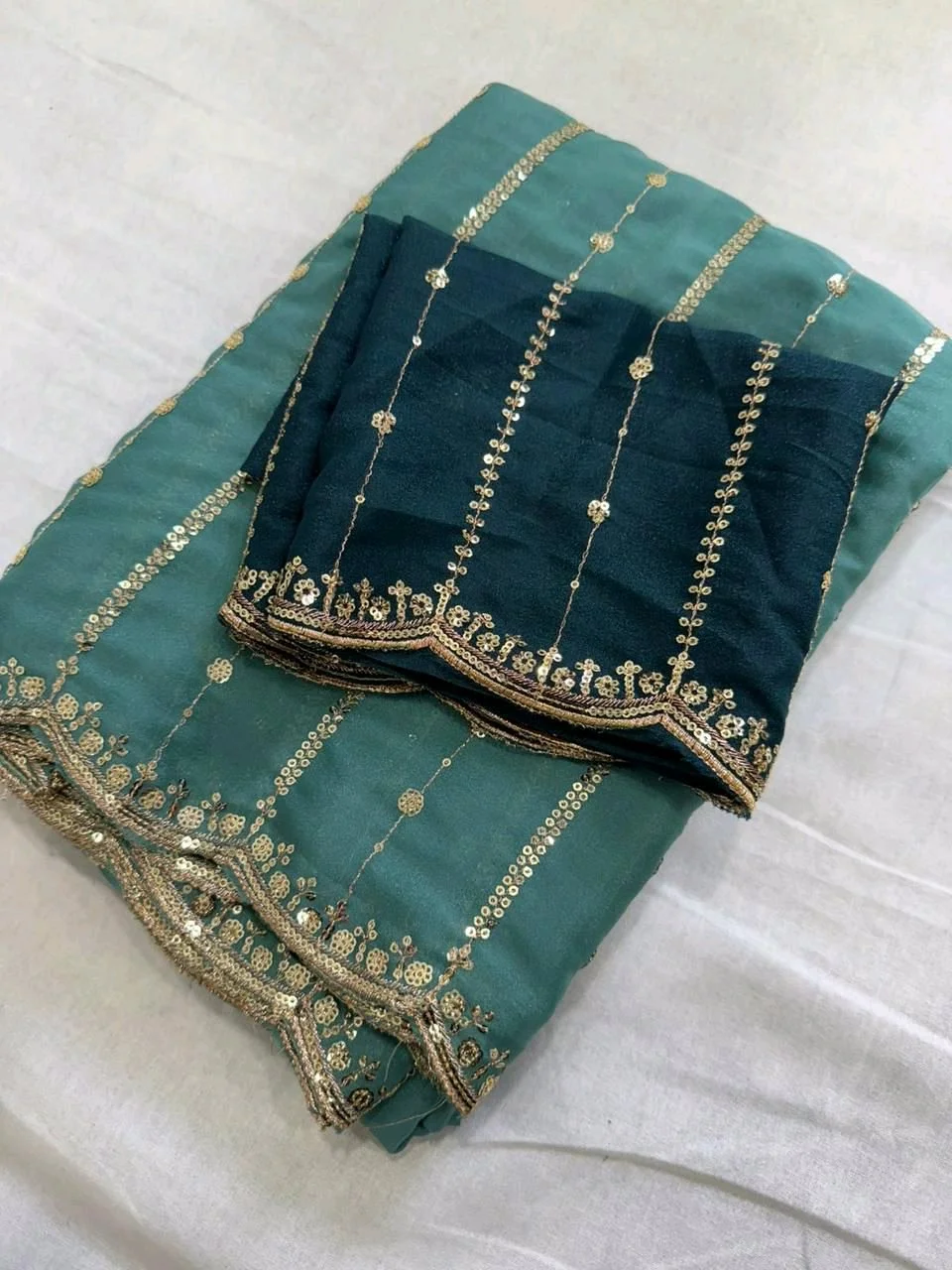 Georgette Work Saress thumbnail 3