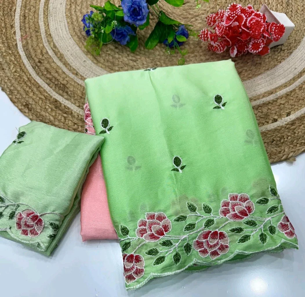 Chinnon Pedding Saree thumbnail 1