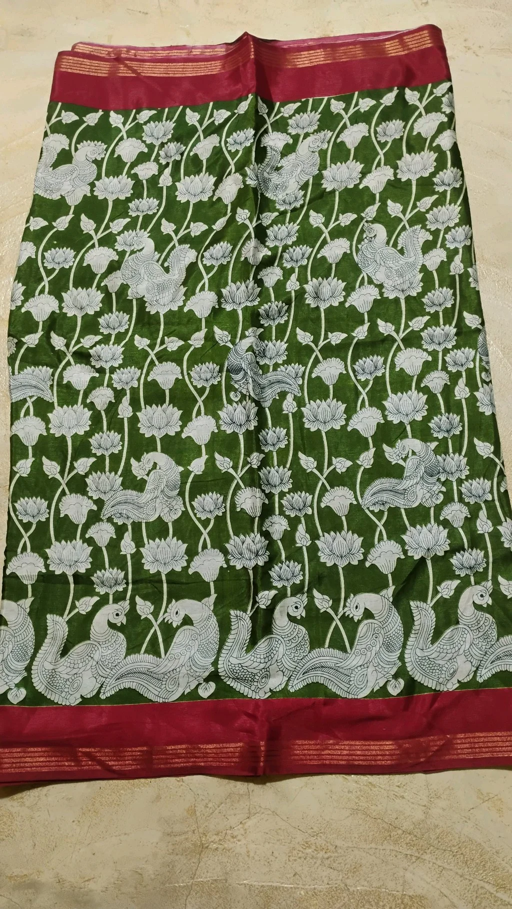 Maheshwari Silk Sarees,Green Kalamkari Print Saree with Red Border thumbnail 2
