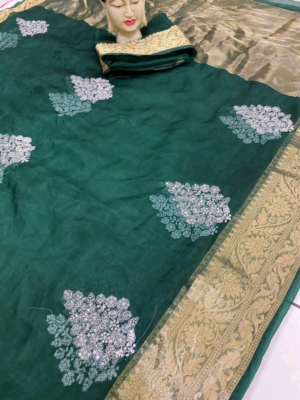 Kanchipuram Organza Jacquard Sarees thumbnail 5
