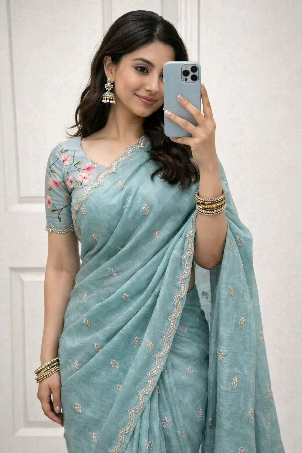 Georgette Crush Silk Saree with Gold Zari Embroidery and Floral Pallu thumbnail 8