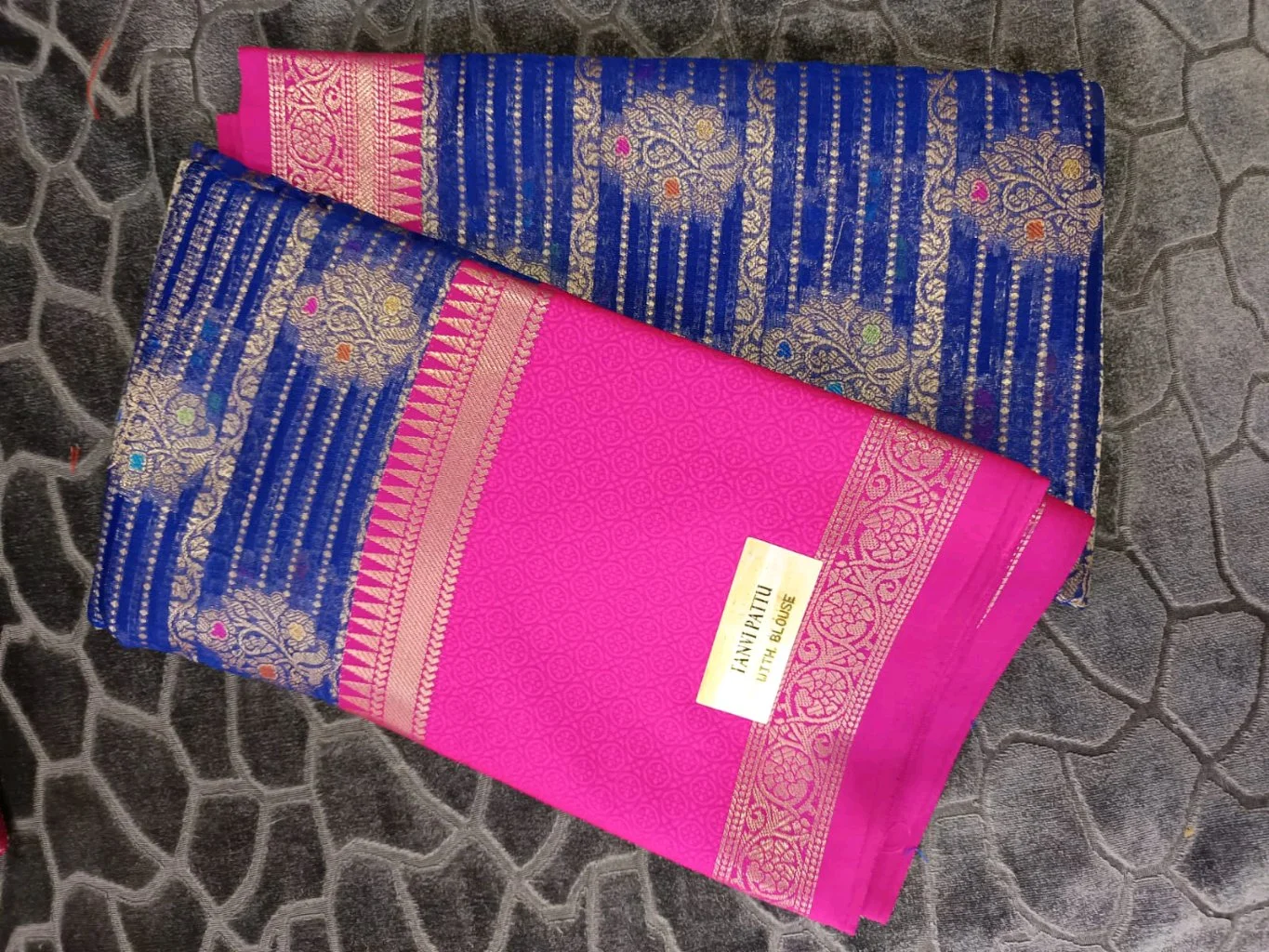 fancy sarees thumbnail 2