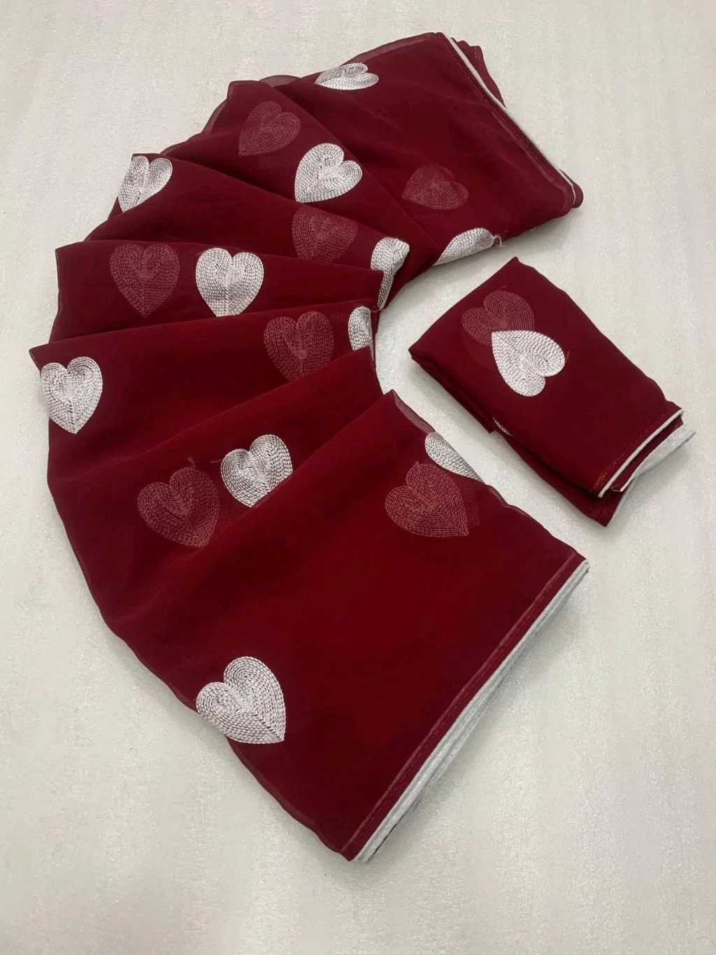 Georgette Sarees thumbnail 5
