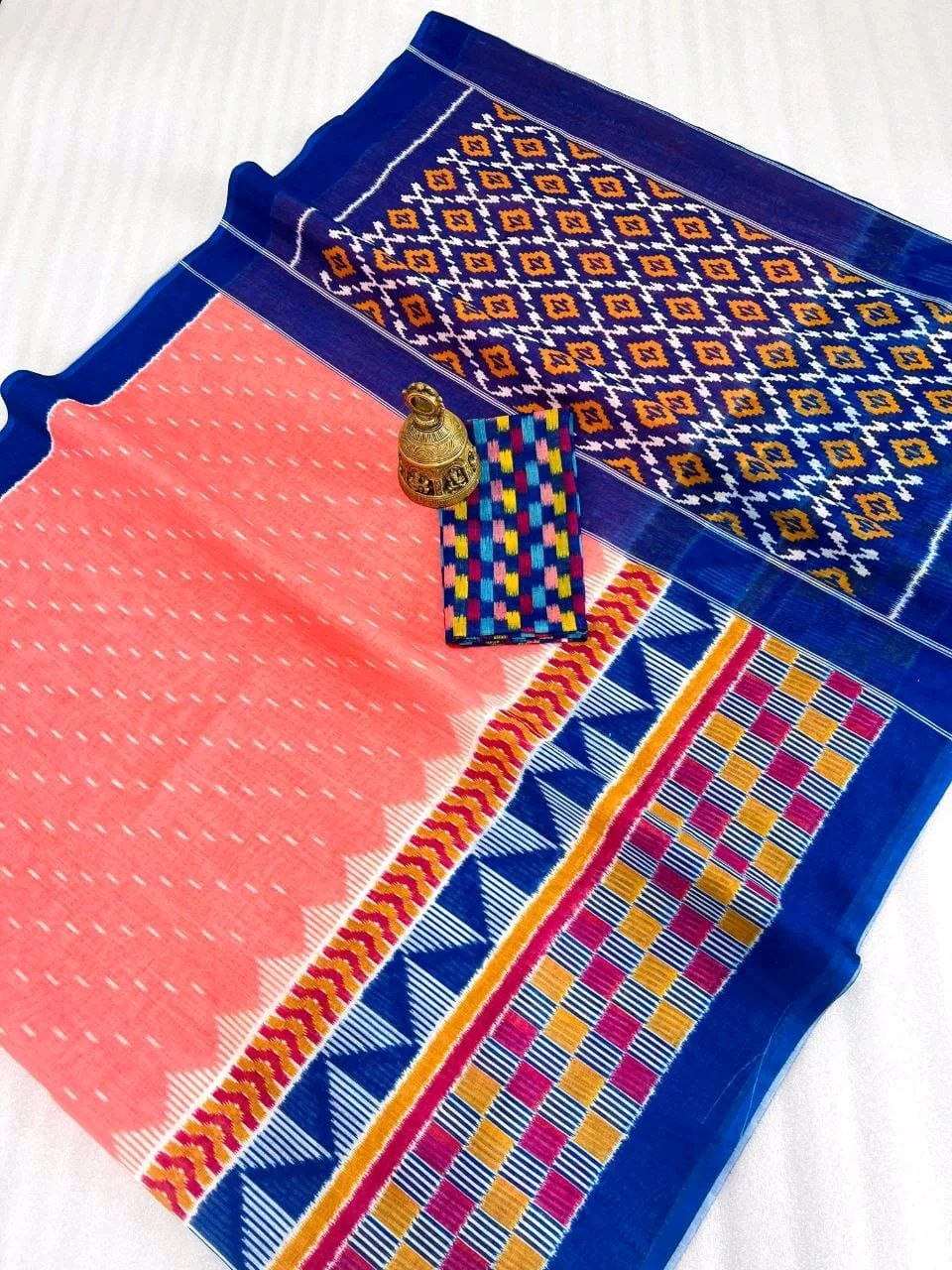 Vibrant Ikat Print Cotton Blend Sarees thumbnail 9