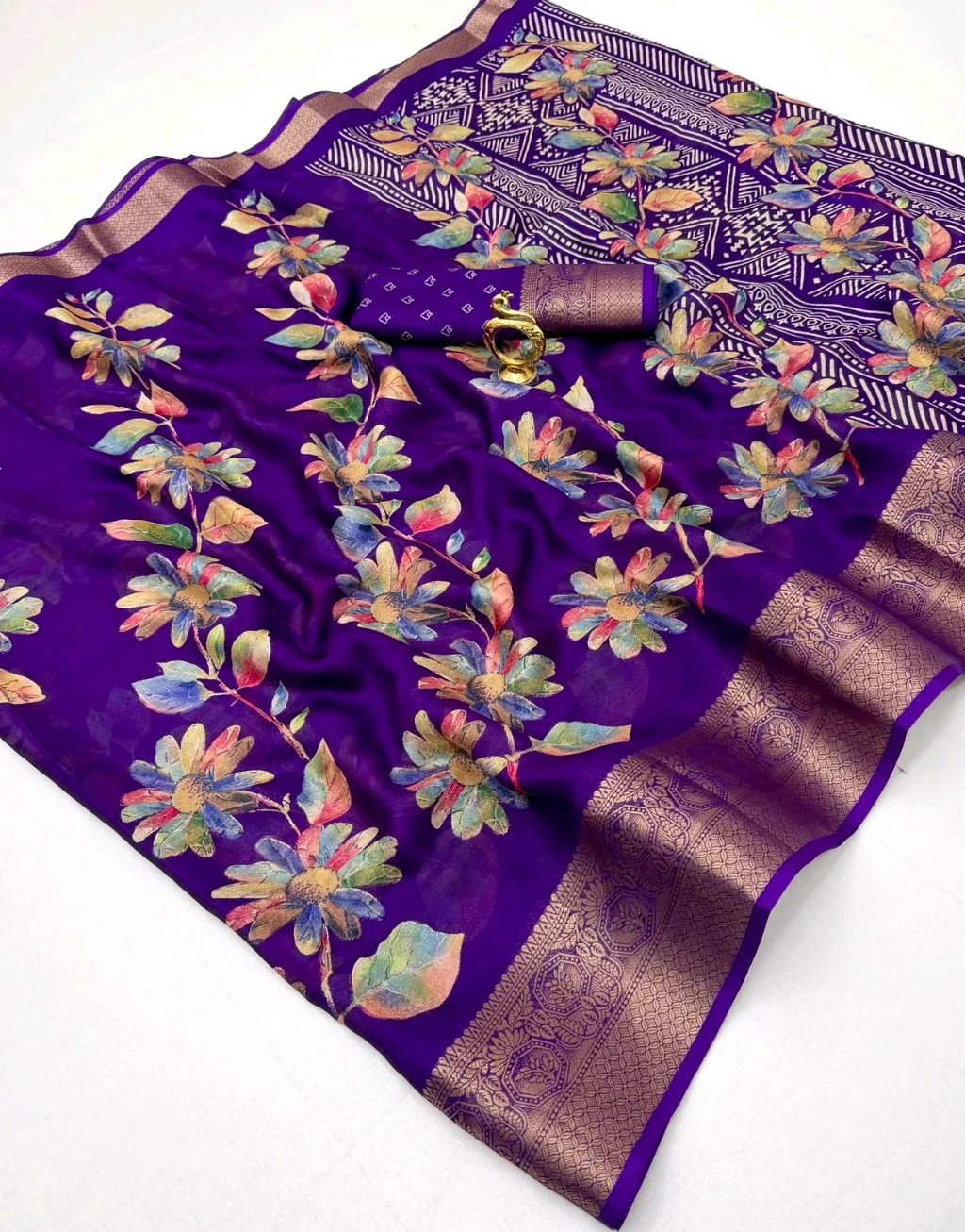 Marshmellow  Floral Print Saree with Zari Border 8