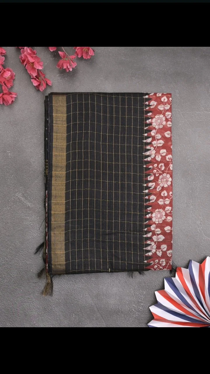 Maroon Checkered Saree with Teal Floral Border thumbnail 10