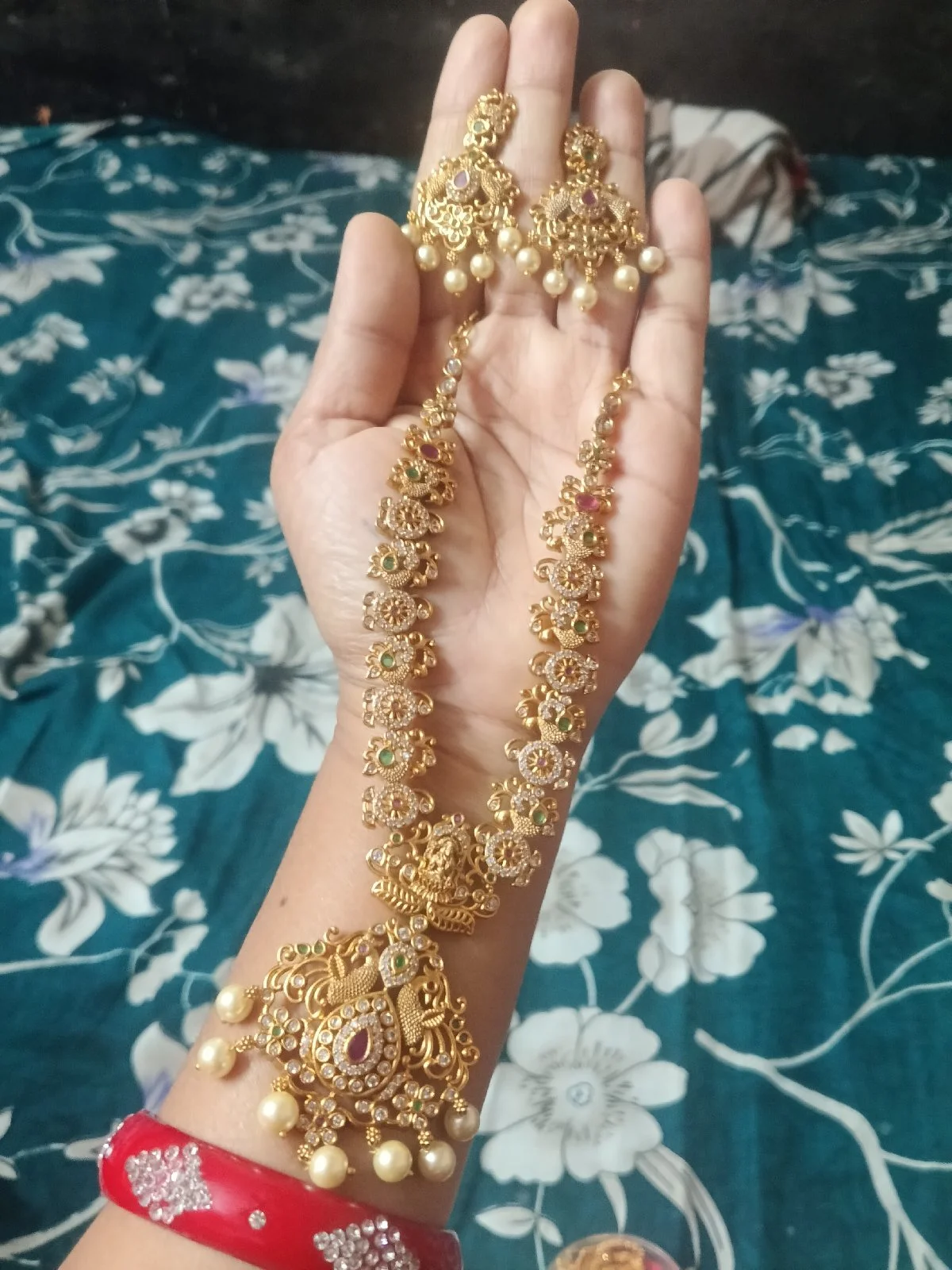 onegram gold jewellery and cz stone neck sets and bangles