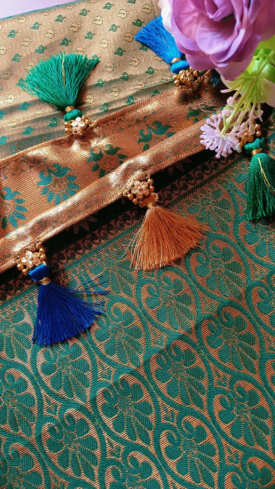 Designer Custom Saree Tassels (Kuchulu) Attaching Service thumbnail 4