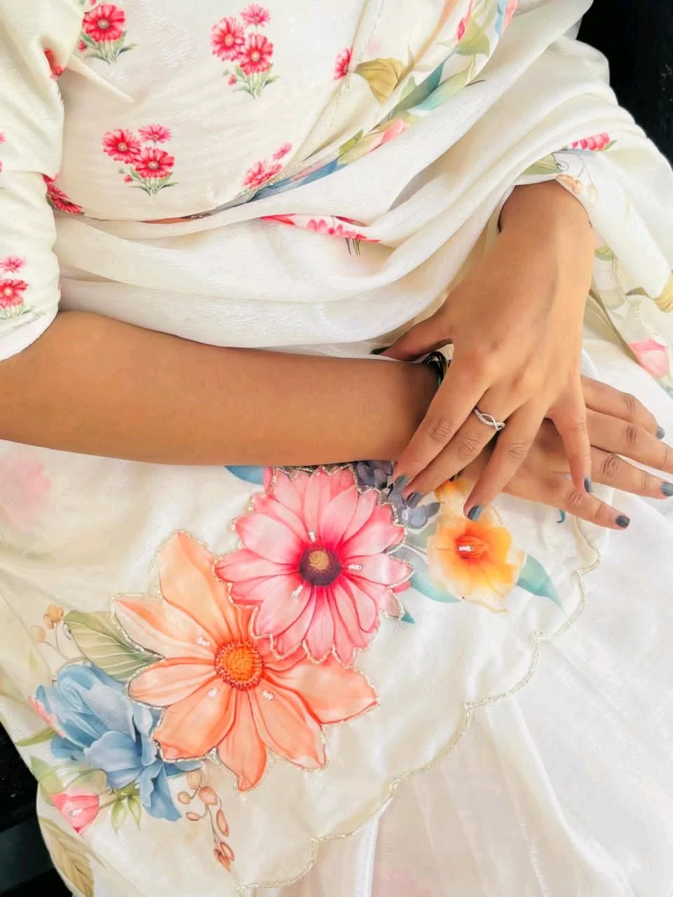 Soft Chiffon Silk Sarees thumbnail 9