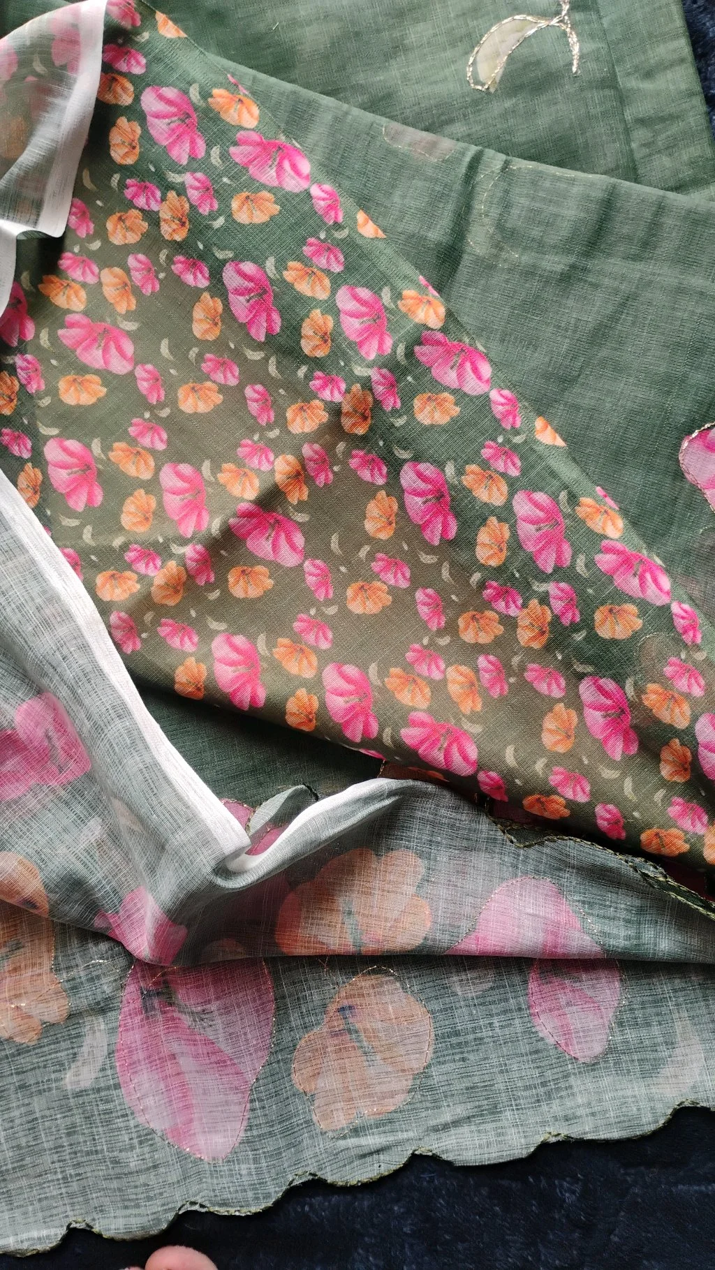 Lenin Cotton Olive Green Saree 3