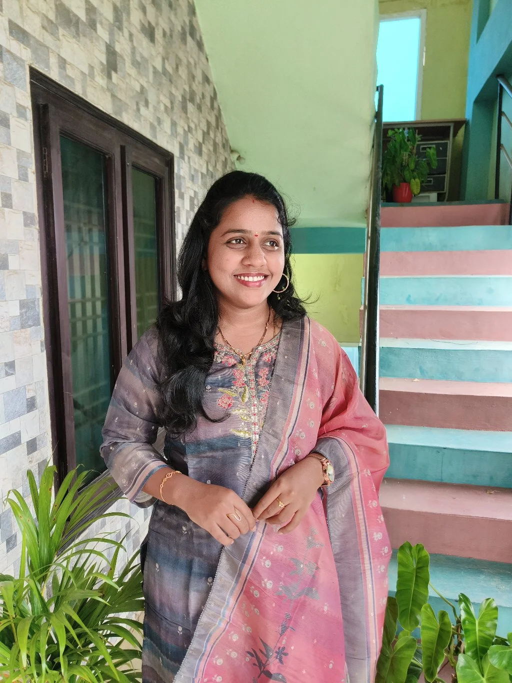 Grey Embroidered Kurta Set with Pink Floral Dupatta 2