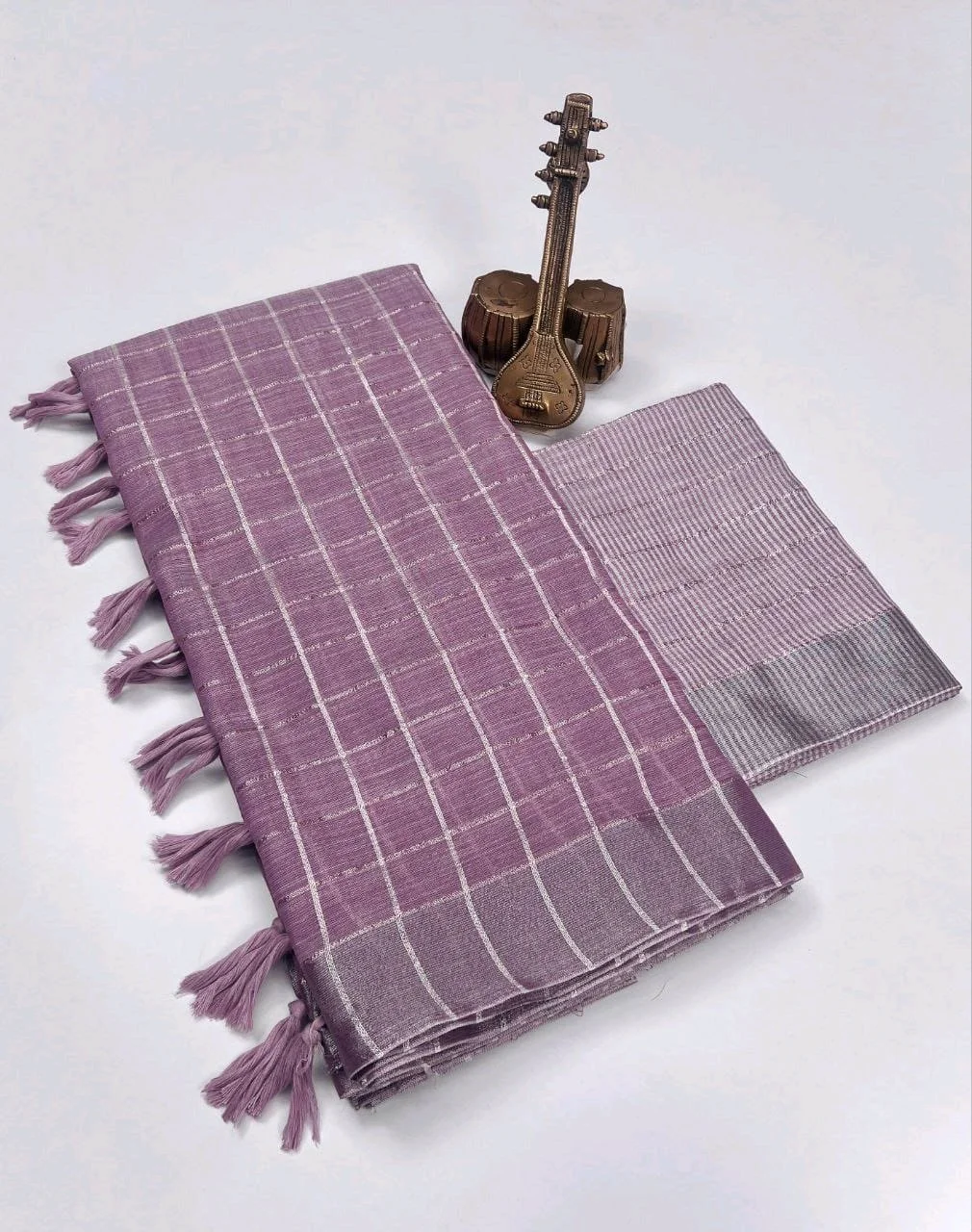 Pure Cotton lenin Saree with Striped Blouse thumbnail 3
