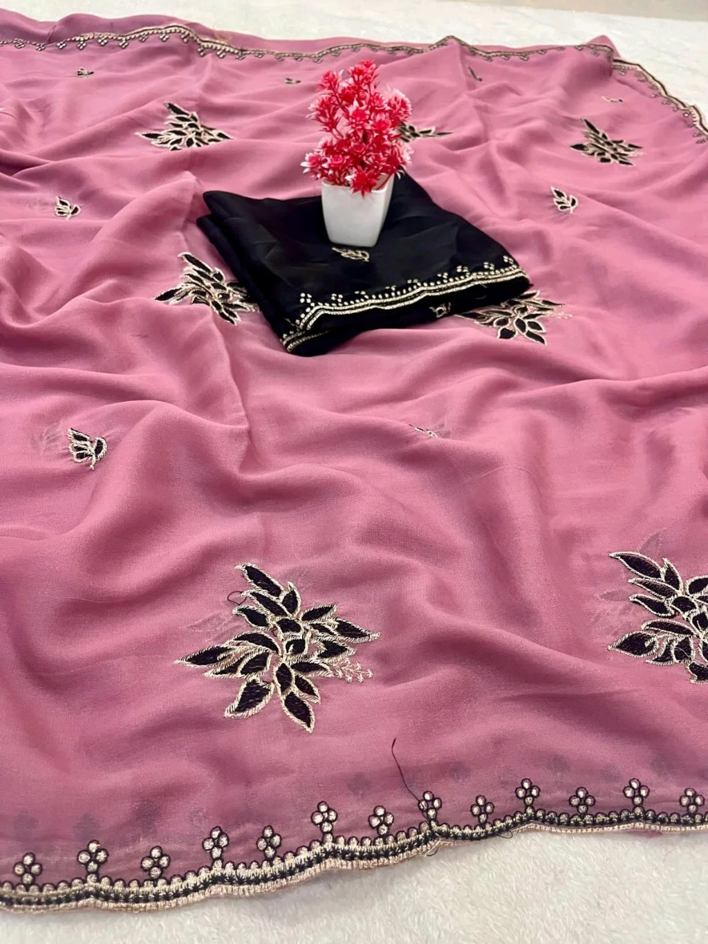 Dusty Rose Georgette Saree with Floral Embroidery and Pearl Border 4