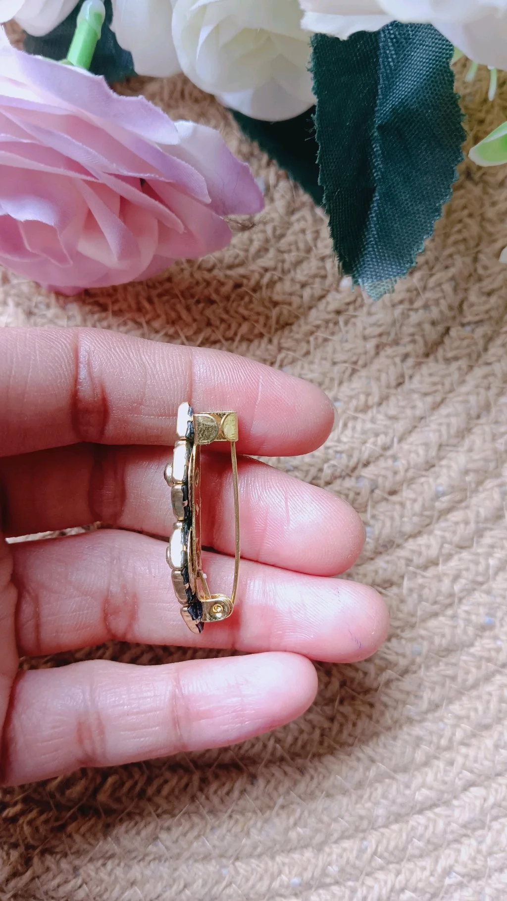 Geometric Blue Enamel Gold Tone Saree Brooch Pin thumbnail 2