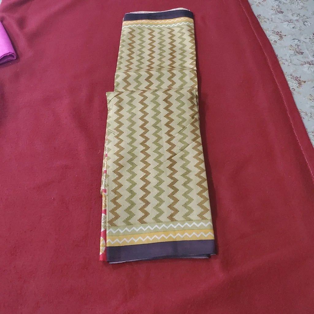 Green and Brown Zigzag Print  Pure Silk Saree