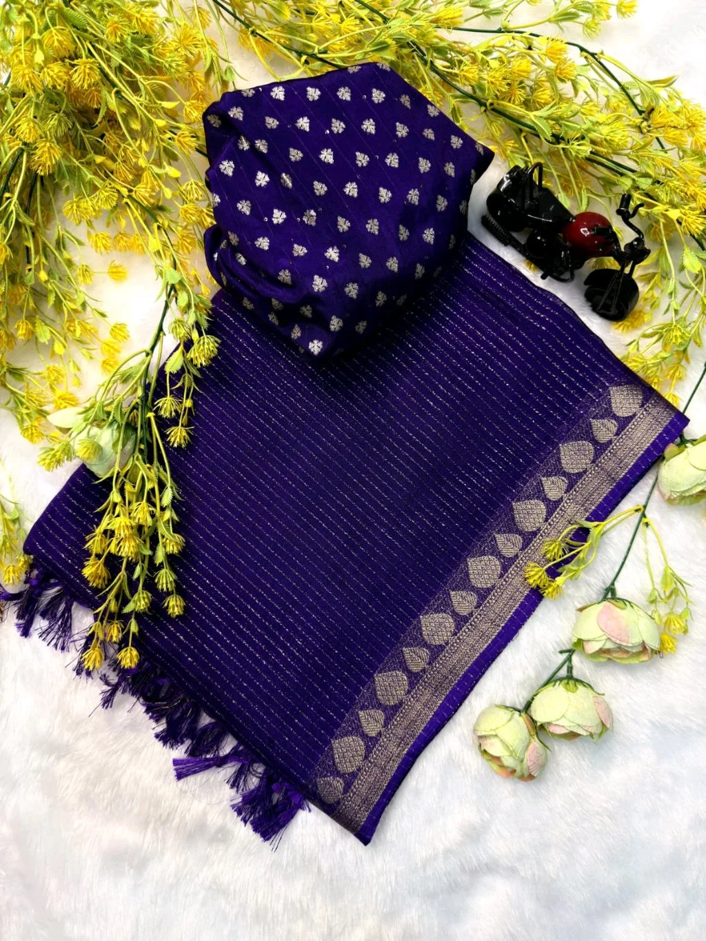 Heavy Marshmellow Soft Sarees thumbnail 6