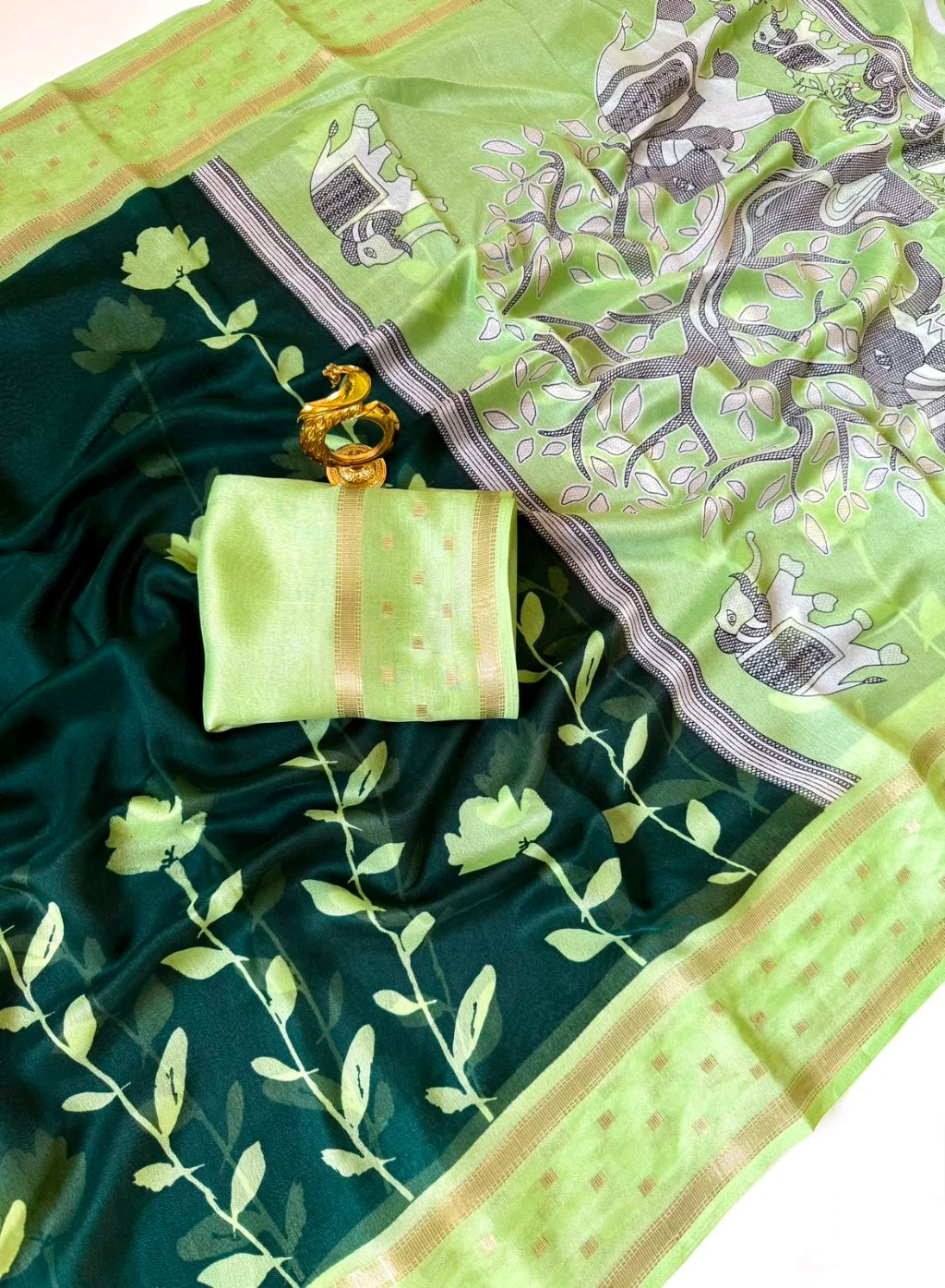 Floral Organza Saree with Zari Border 8