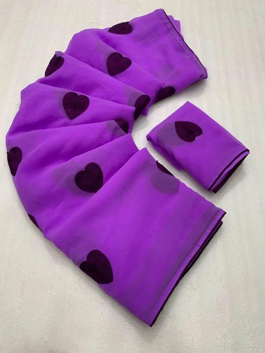 Georgette Sarees thumbnail 2
