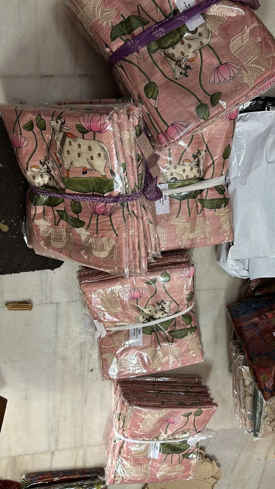 VYKUNTAPURAMNew arrivals…classy light pastal colour sareeBeautiful light weight Tusser saree Allover saree nice colourfully leaf desgin...classy flower scalapup boarder..Price 1399+shipping35 saree available ready to dispatch 2