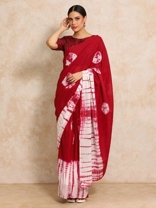 New updateBagru Block Print Cotton mulmul Sarees With Running Blouse Fabric:- Pure Mulmul (9280)Saree:-5.5m+ Blouse:- 1mPrice:- 700 thumbnail 1