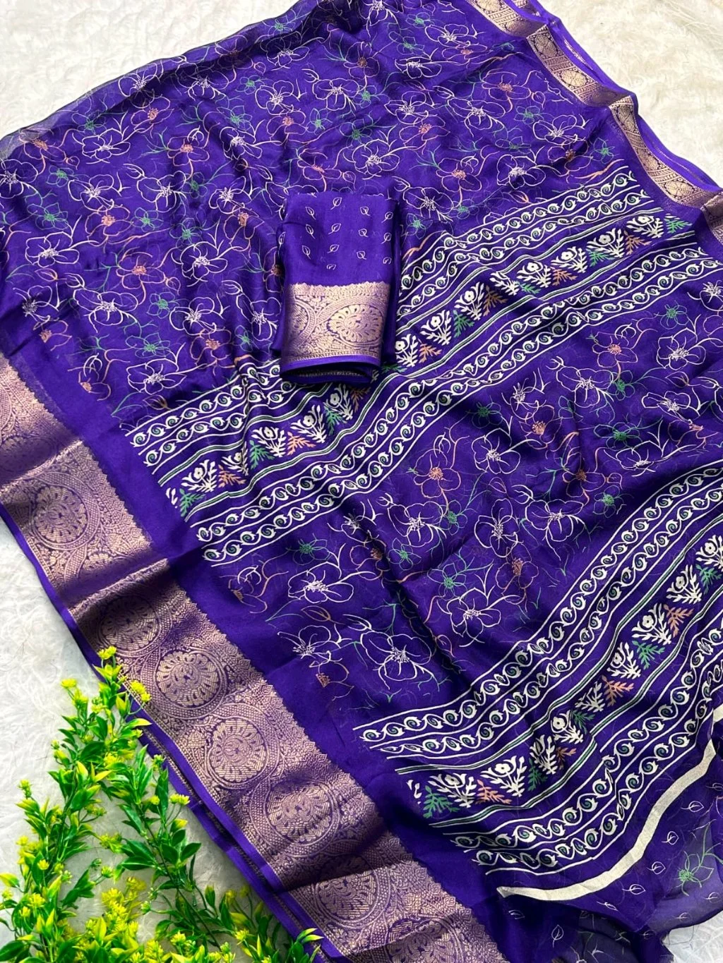 Heavy Mass Mellow Sarees thumbnail 6