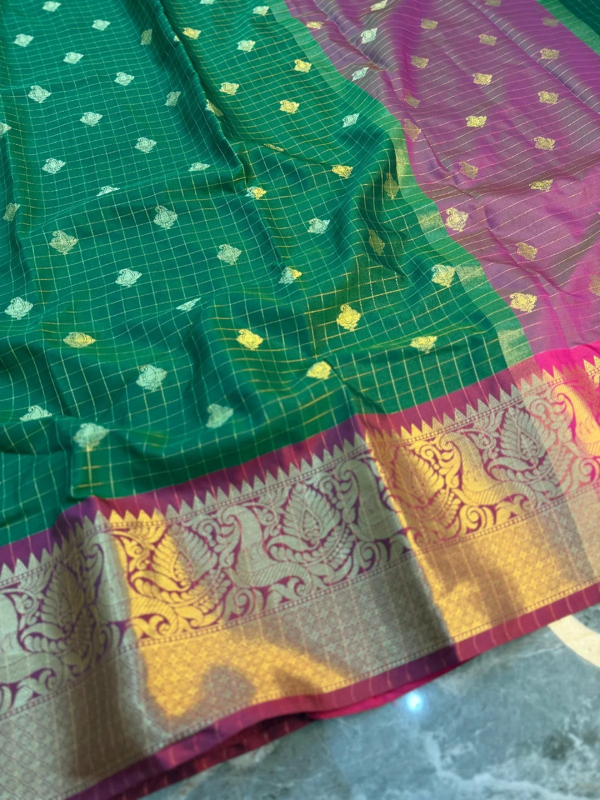 saree thumbnail 4
