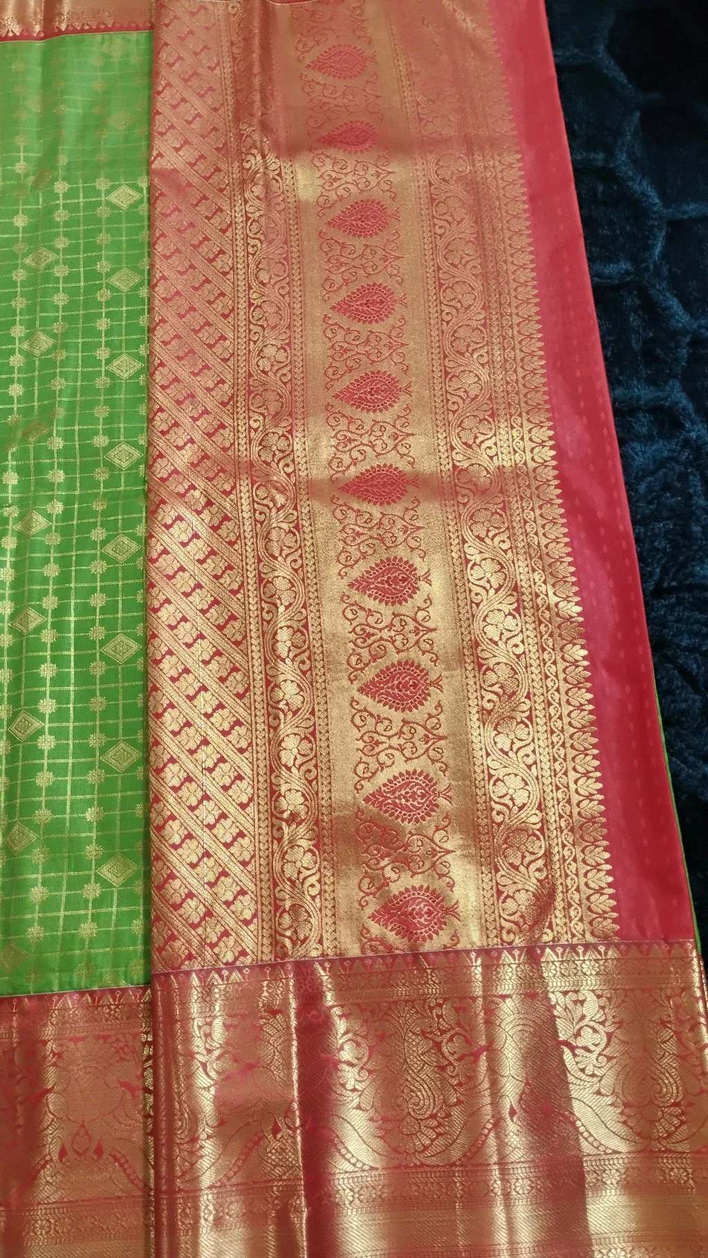 Pure Dharmavaram Lime Green Saree with Red and Gold Zari Border thumbnail 5