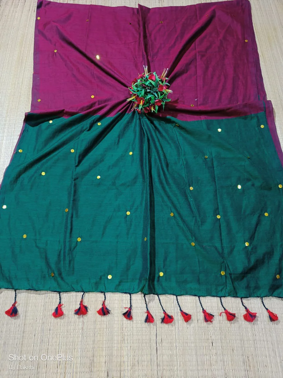 Two-Tone Saree with Golden Dots and Tassels thumbnail 3