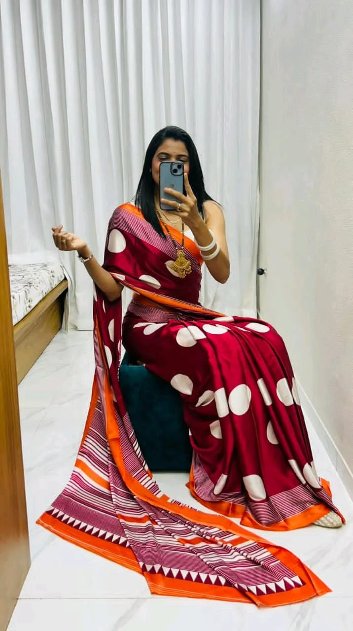 Ajrakh Gajji Bandhej Sarees thumbnail 3