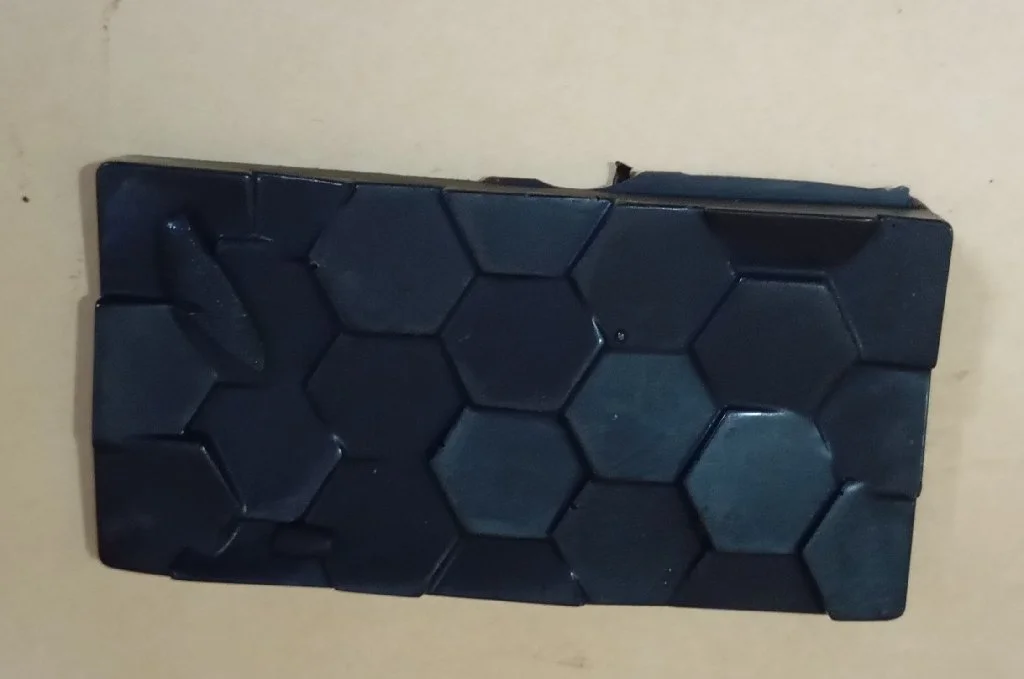 Love Shaped Dark Chocolate Bar One Piece 3