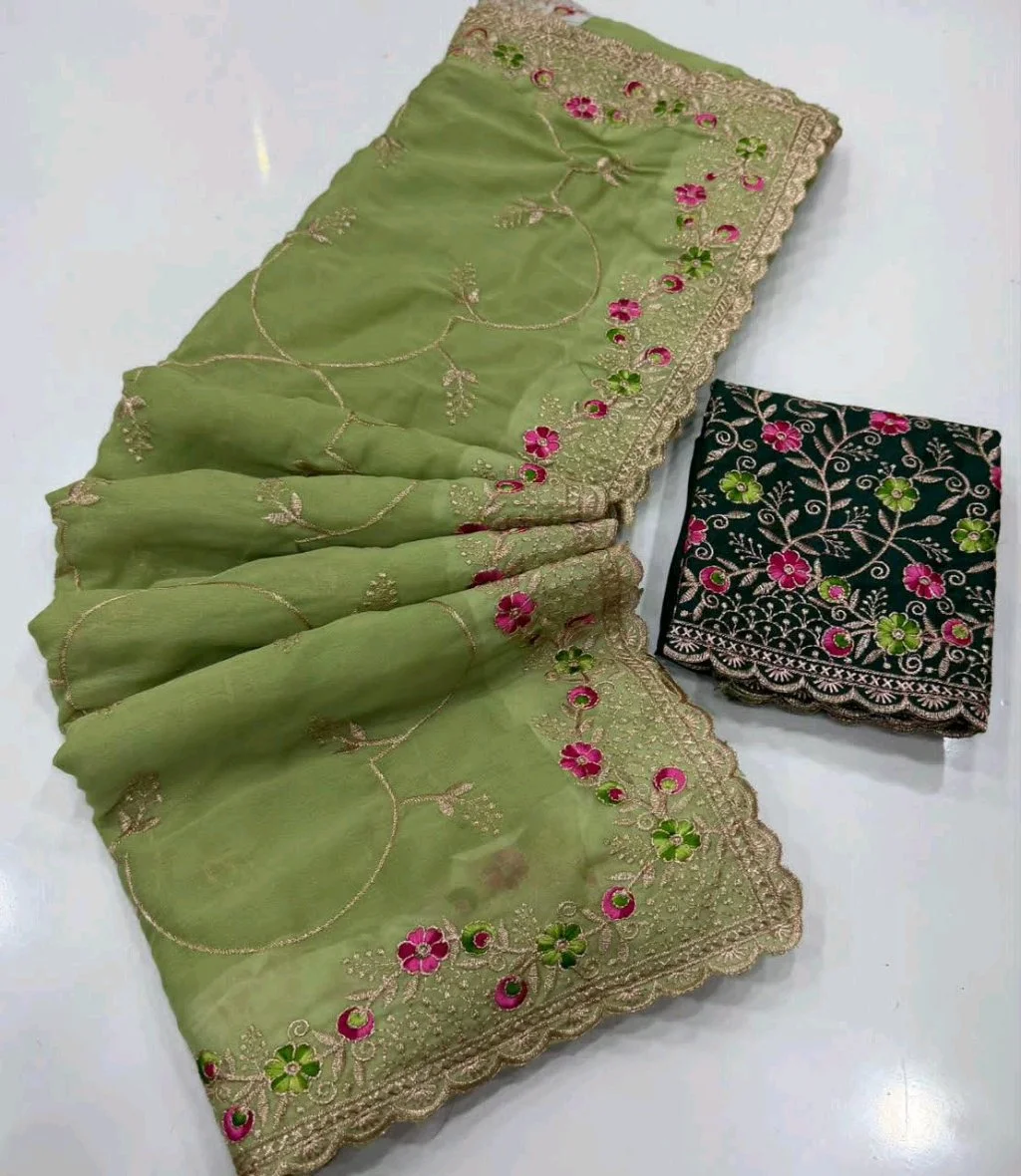 Star Georgette Saree with Floral Embroidery and Blouse 5
