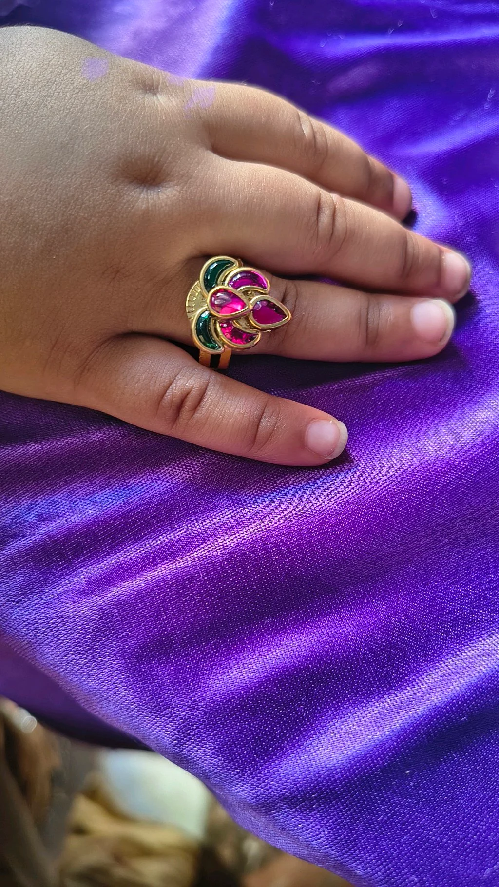 Finger Ring