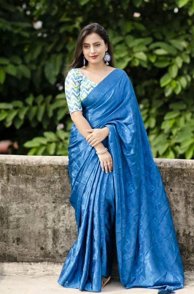 Bombay Crepe Sarees thumbnail 7