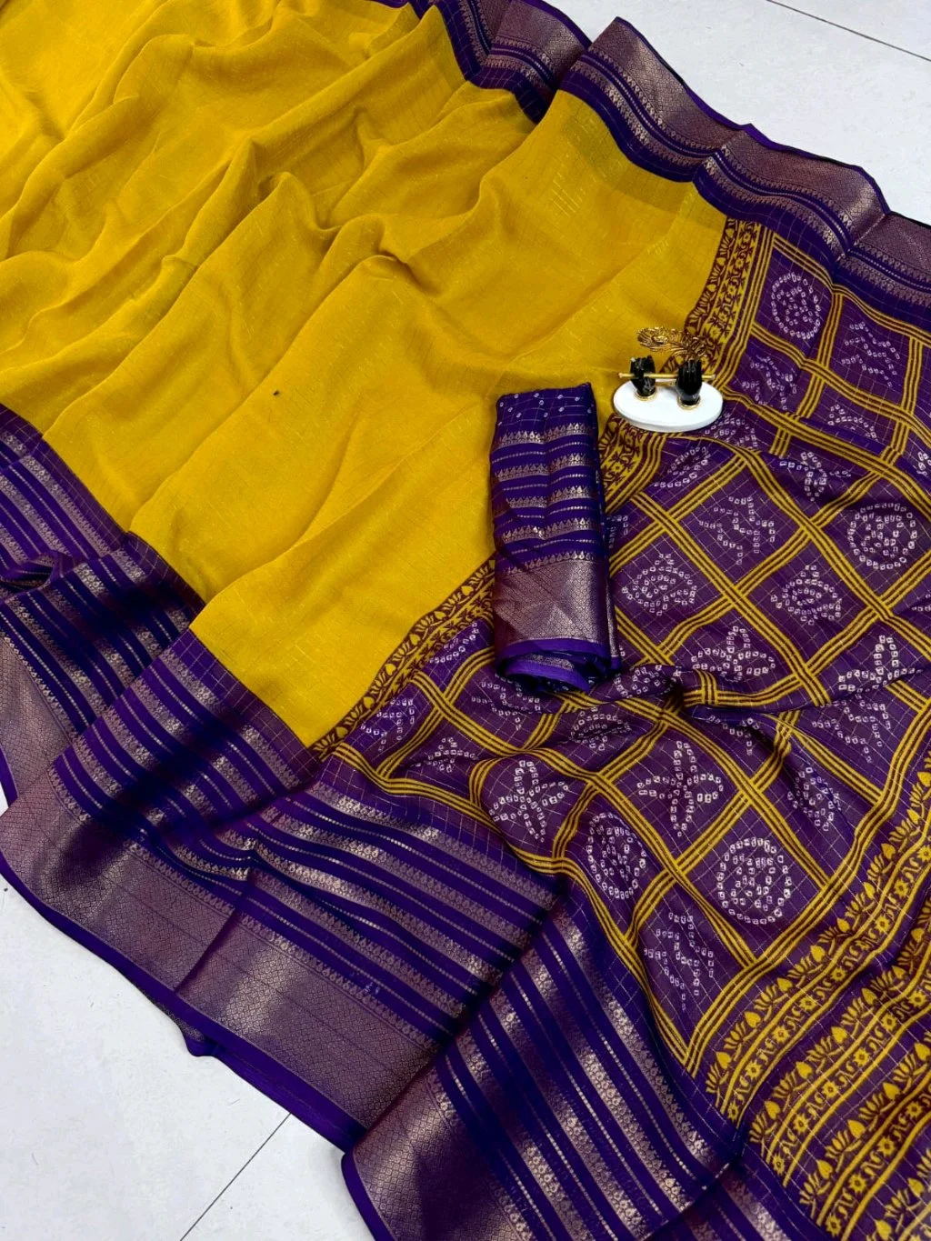 Mysore Silk Saree with Zari Border 2