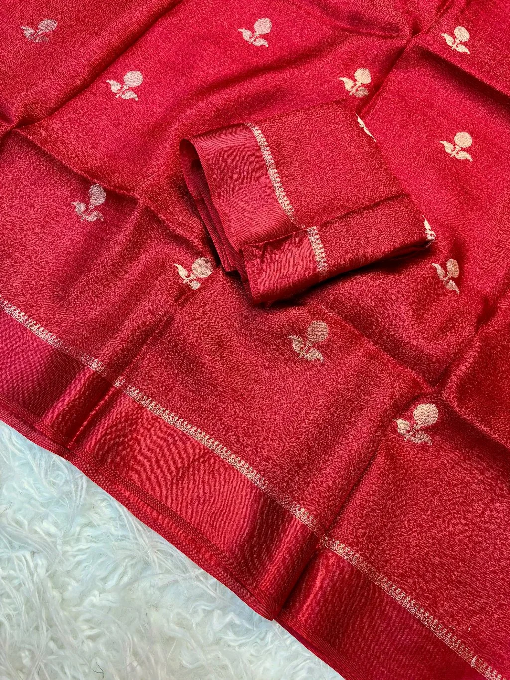 Viscose Khadi Silk Satin Saree thumbnail 6