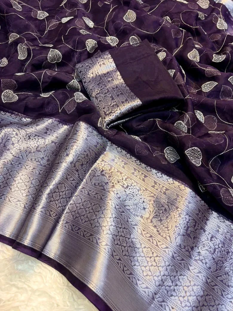 Kanchipuram Organza Saree with Silver Zari Leaf Embroidery and Rich Border 8