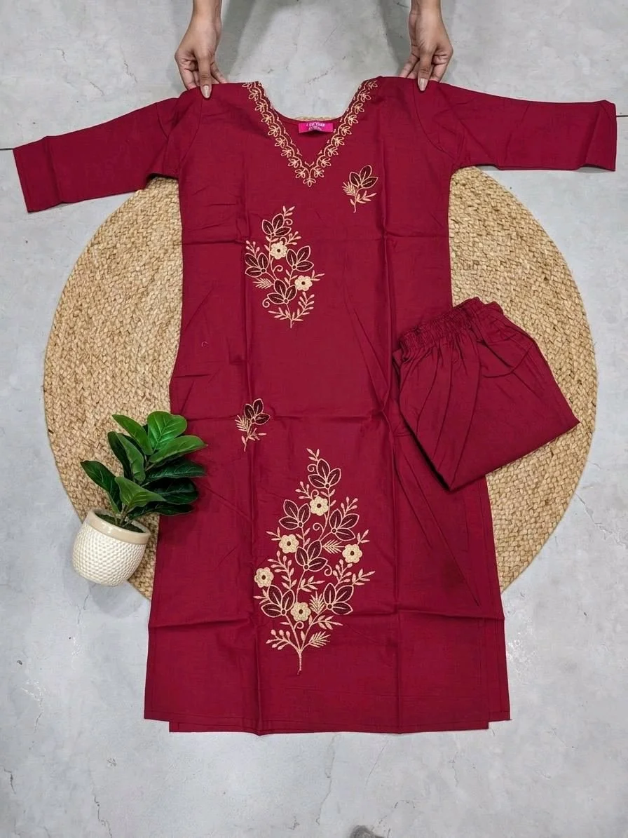 Cotton Kurta Set with Golden Circle Embroidery thumbnail 4