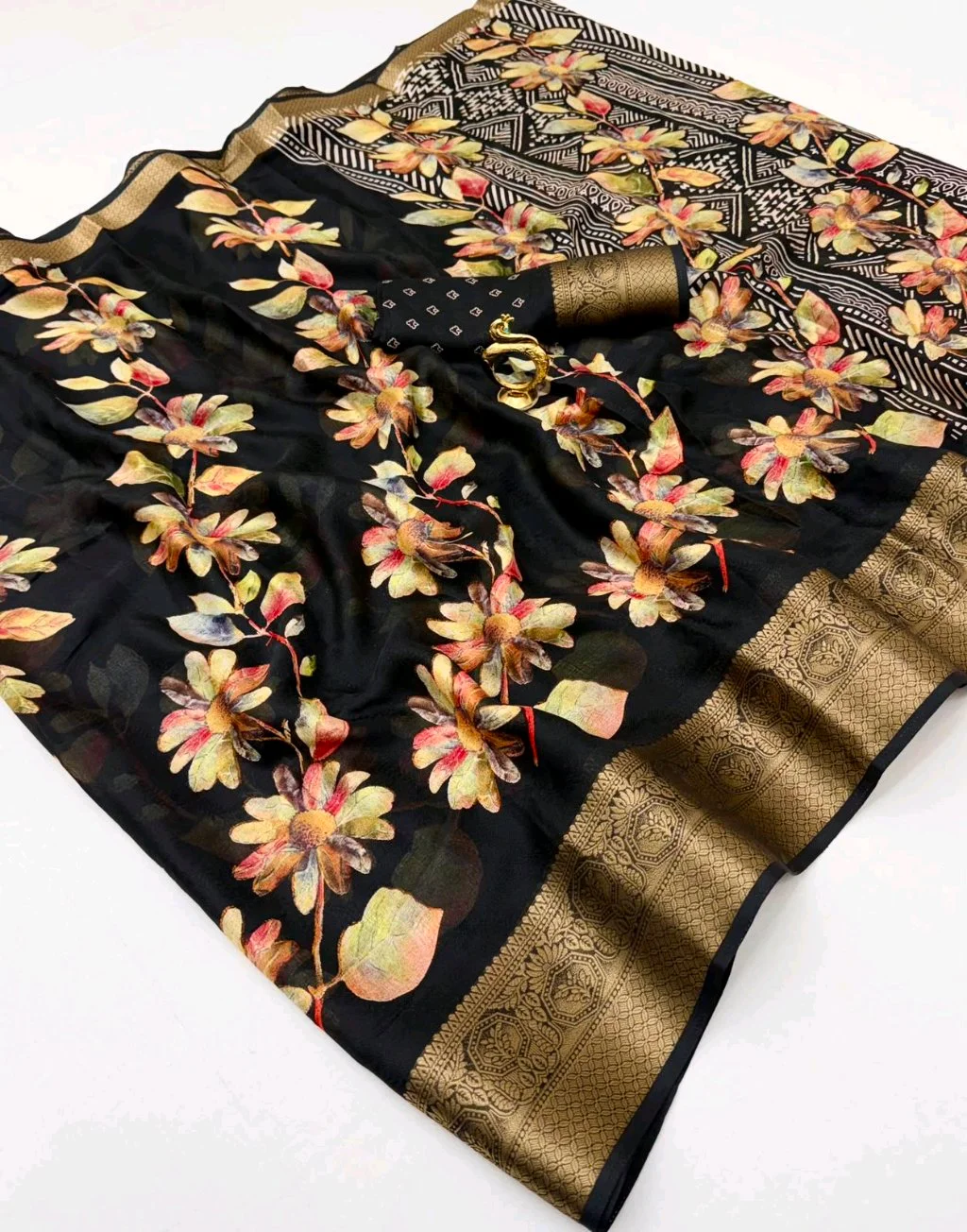 Marshmellow  Floral Print Saree with Zari Border 7