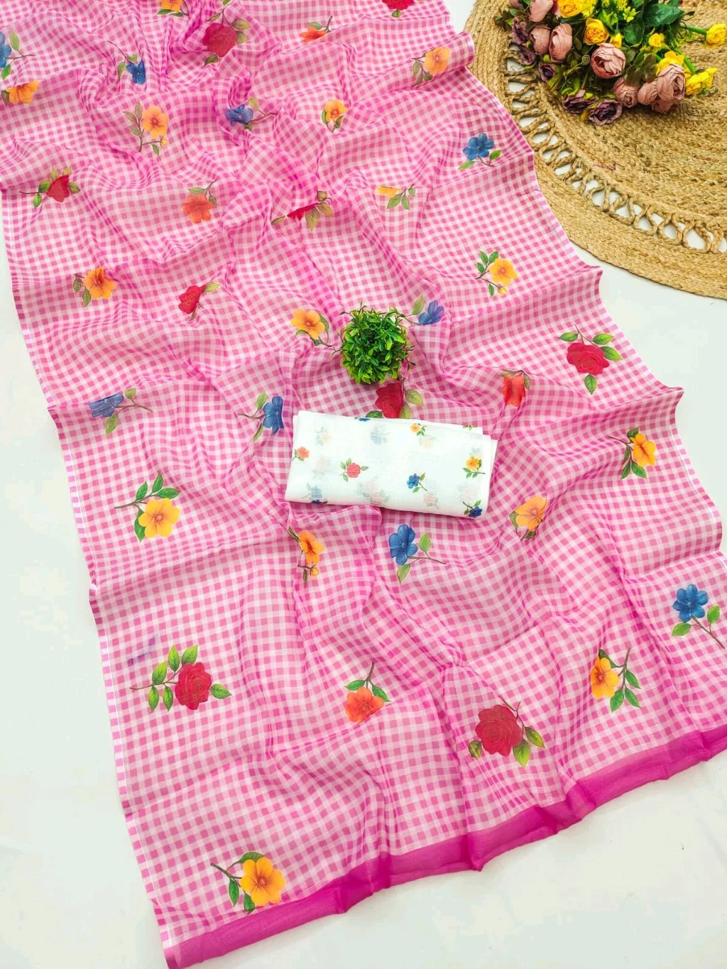 Soft Linen Cotton Checks Sarees 3