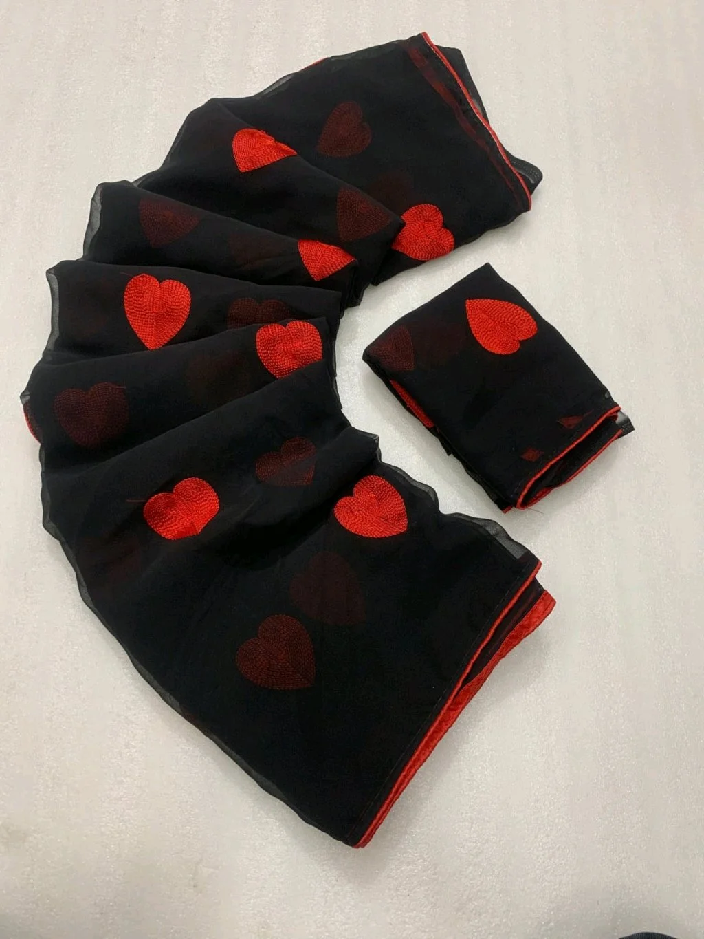 Georgette Sarees thumbnail 1