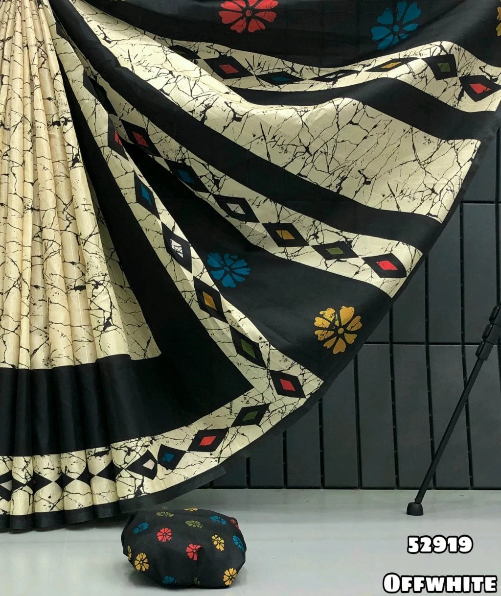 Offwhite and Black Printed Saree with Floral Blouse Piece thumbnail 2