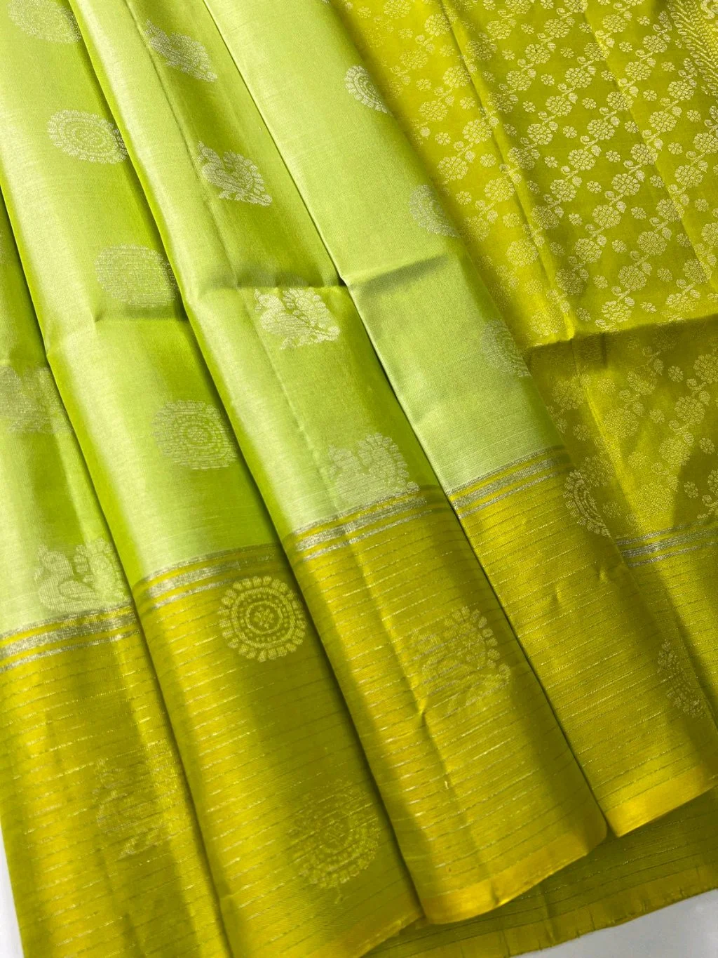 Soft Silk Fancy Butta Design Sarees thumbnail 2