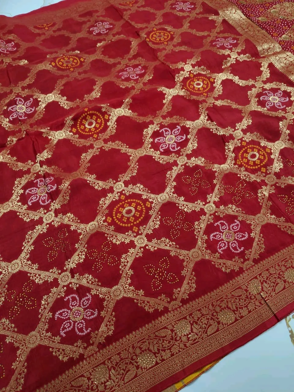 Meenakari Banarasi Sarees 4