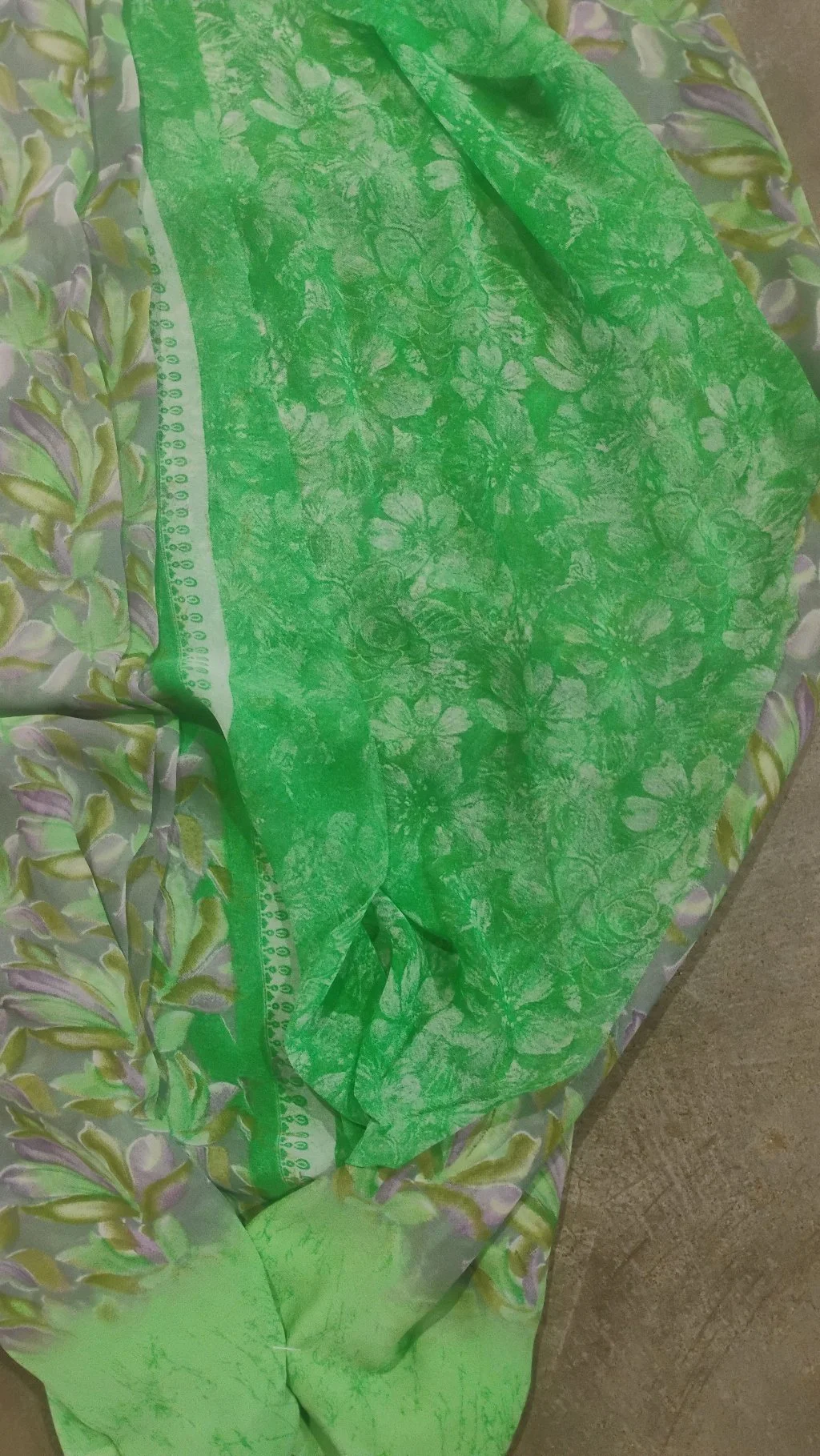 Combo Offer Purple & Light Green Floral Print Chiffon Saree 5