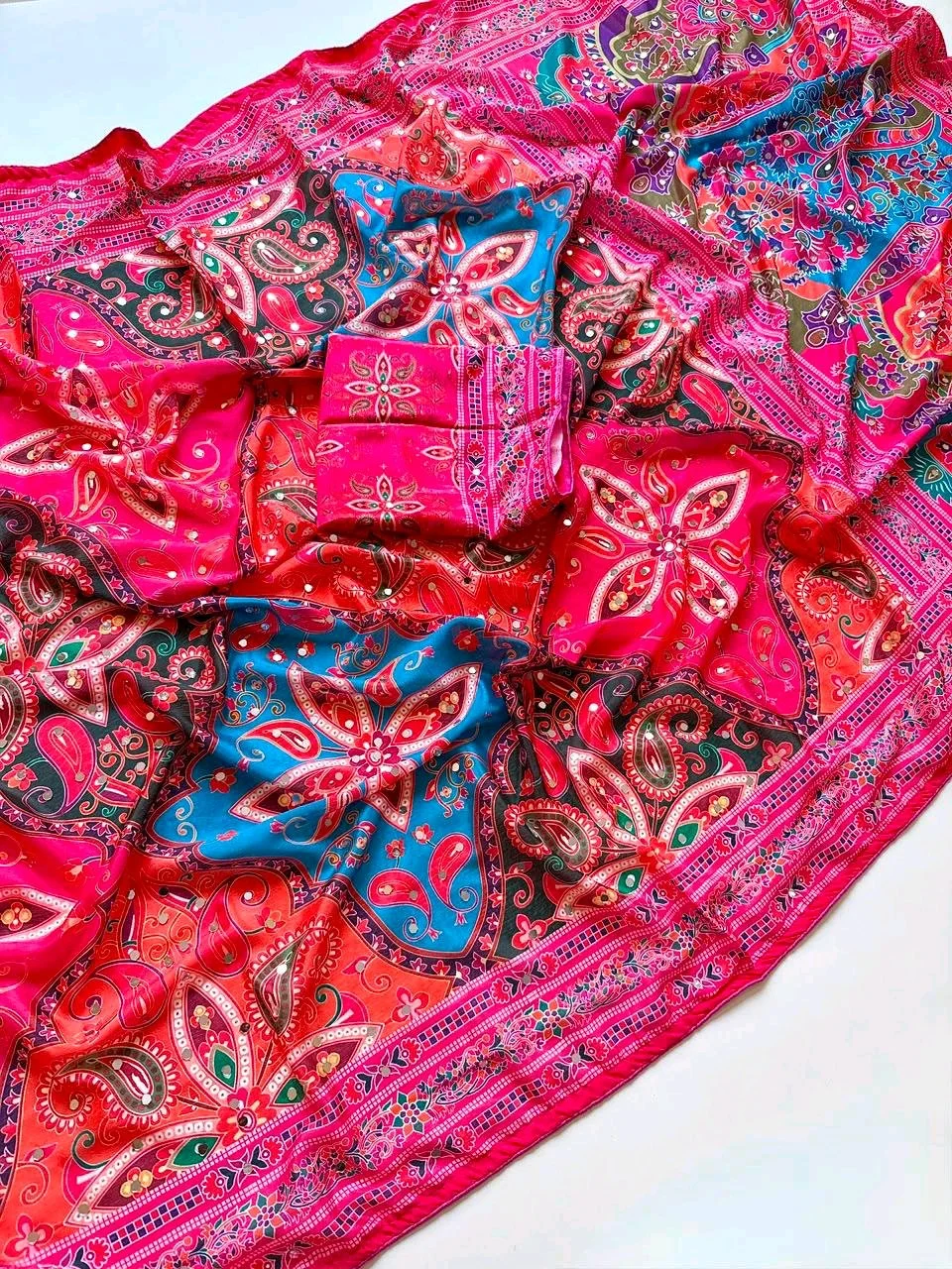 Mirror Patola Saree thumbnail 7