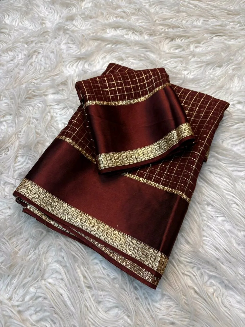 Viscose Georgette Saree with Gold Zari Checks 1