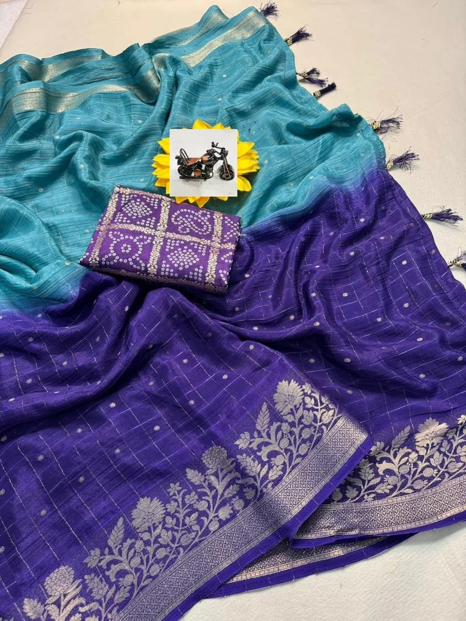 Dual Tone Turquoise and Royal Blue Saree with Zari Border and Bandhani Blouse thumbnail 4